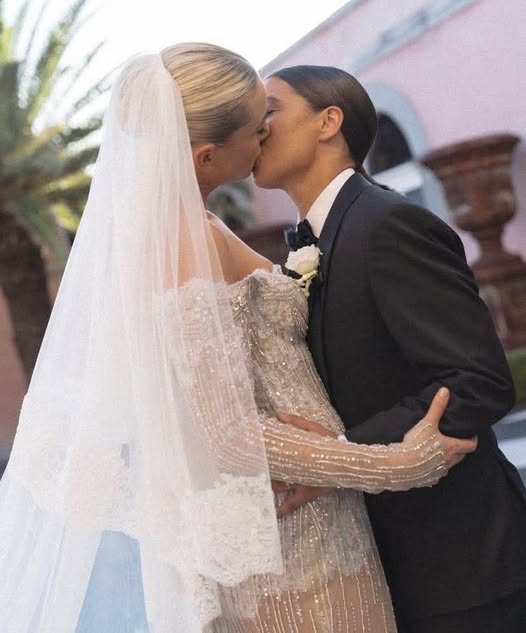 TAKE NOTE: Sam Kerr and Kristie Mewis Celebrate Love With New Year’s Eve Wedding in Australia 1250